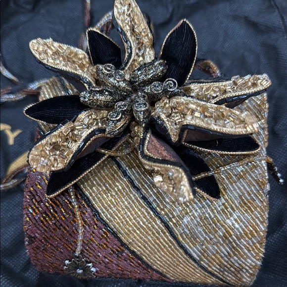 Mary Frances Multicolor Gold and Black Beaded  Floral Embellished Shoulder Bag - Picture 4 of 7